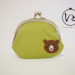 手刺繍くまのぺたんこがまぐちコインケース≪b-2≫ 1枚目の画像