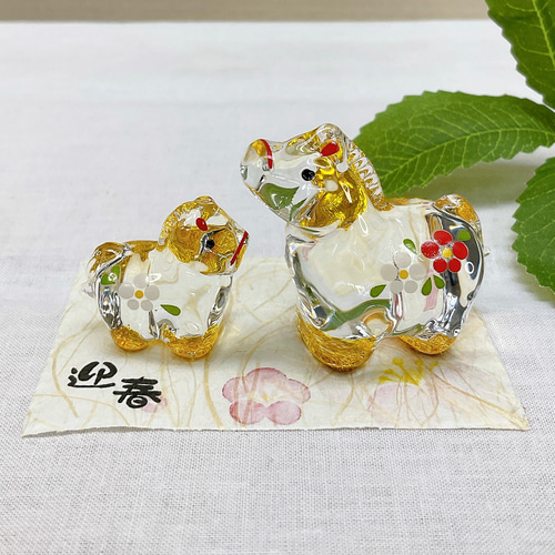 令和8年干支飾り【午 金彩硝子親子飾り 中＆屏風付き】2026年 迎春 午