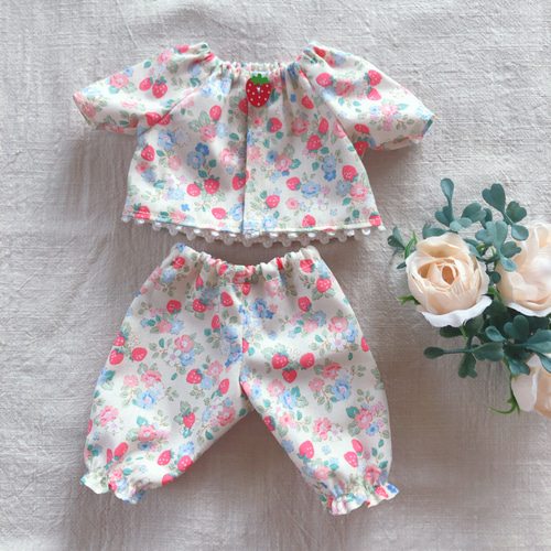 26cmドール用 アイボリーいちごシリーズ ソランちゃん レミンちゃん