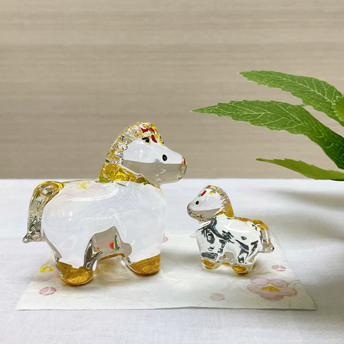 令和8年干支飾り【午 金彩硝子親子飾り 大＆屏風付き】2026年