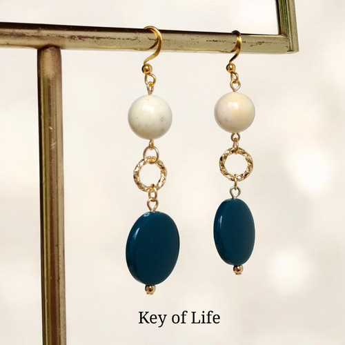 Key of Life▷【ピーコックグリーン】金属アレルギー対応 大ぶりレトロ 