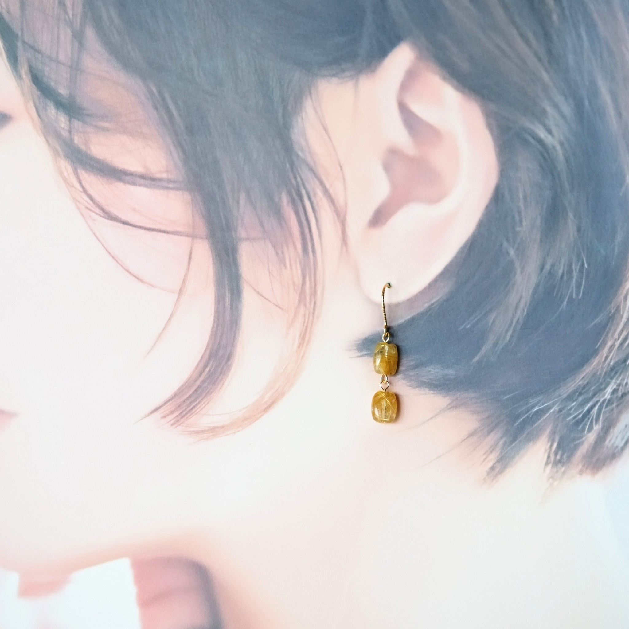 《ルチルクォーツの2連ピアス》