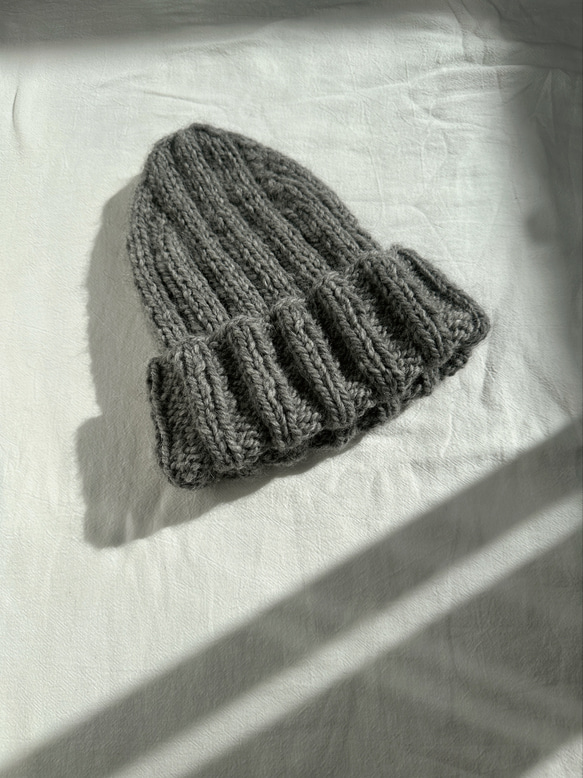 極太アルパカ毛糸の三角ニット帽 グレー ニット帽・ビーニー mori knit