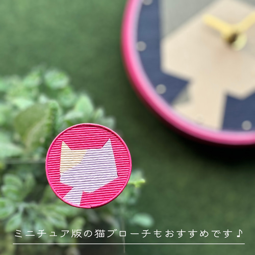Clock ねこぼーろ Matsuo Miyuki Diecut clock Momo | TOMOEYA
