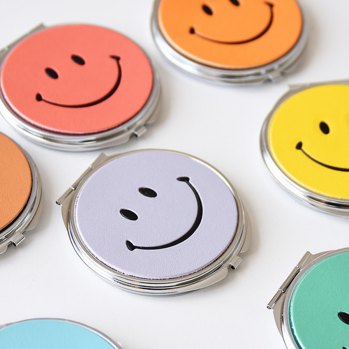 スマイル コンパクトミラー 本革 シルバー レザー 拡大鏡 両面ミラー