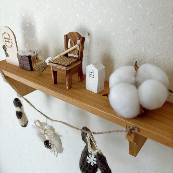 ナチュラル小物の壁掛けシェルフ 4枚目の画像