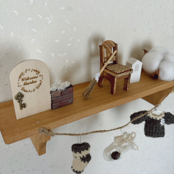 ナチュラル小物の壁掛けシェルフ 5枚目の画像