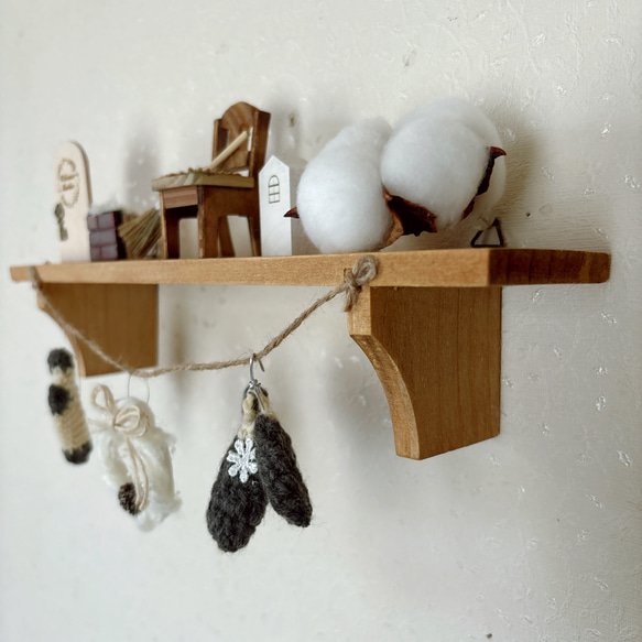 ナチュラル小物の壁掛けシェルフ 6枚目の画像