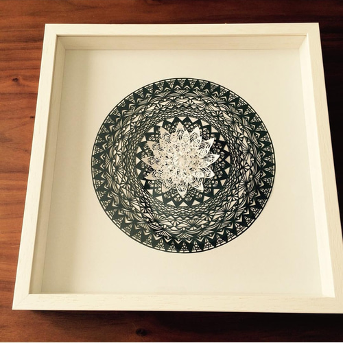 曼荼羅の立体切り絵アート 蓮 ／ボックスフレーム入り 切り絵 紗布-Sau