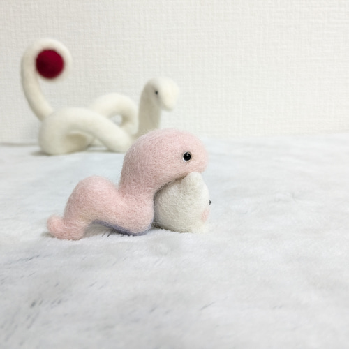 2025年干支[巳（へび）]：蛇と精霊① 羊毛フェルト 羊毛フェルト