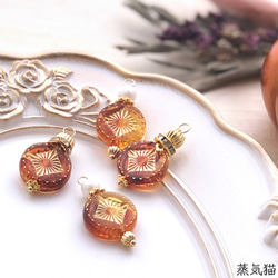 ふわふわタッセルマスクチャーム２個セット☆☆ハンドメイド タッセル チャーム のおすすめ人気通販｜Creema(クリーマ) 国内最大の