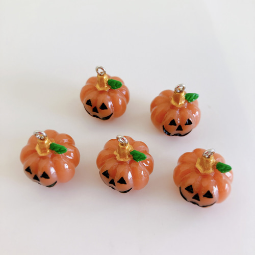 かぼちゃなマスコット 2個セット カボチャ ハロウィン キーホルダー 楽天市場】オブジェ 7点セット!ハロウィン カボチャ グッズ 7点