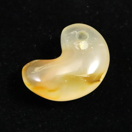 島根県 花仙山 めのう 瑪瑙 AAA 23mm勾玉 ディレクトリーカード付 5.33