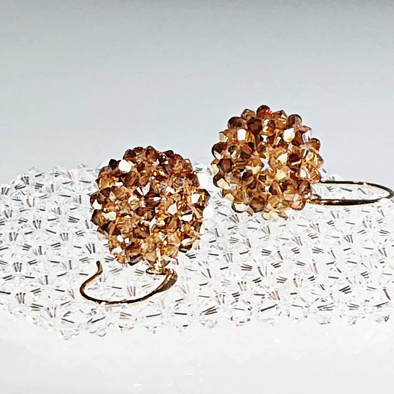 こがね色のピアス C60 メタリックサンシャイン