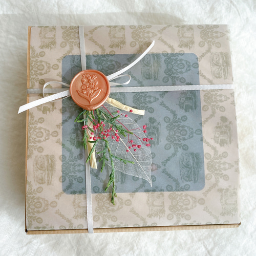 超早割クリスマス2025 エバーグリーン ヤドリギクリスマスリース