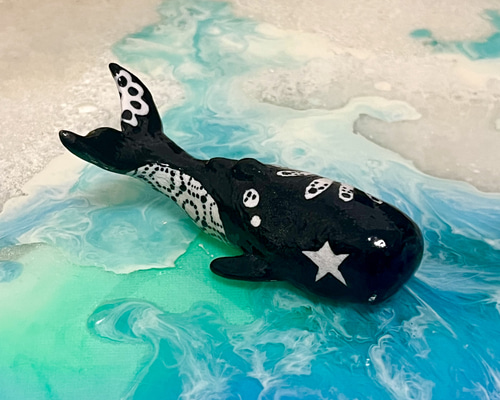 希少　シルバーカラー　クジラの彫刻置物 希少 シルバーカラー クジラの彫刻置物