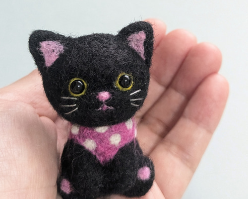 羊毛フェルト 頭でっかちの黒猫ちゃん 一点物 羊毛フェルト rika