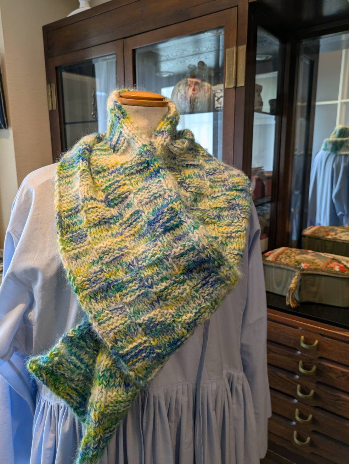 送料無料！ギフトにも！1点物！日本製　極上糸使用！『ウール、モヘア、アルパカの肌触り柔らかで暖かなマフラー』