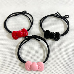 北欧風くるみボタン2個セット　ヘアゴム　キッズ　リボン　ちょう　キルマ　グレー 北欧風くるみボタン2個セット ヘアゴム キッズ リボン ちょう キルマ