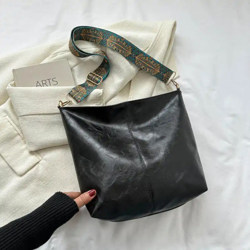 ❁Creema限定60%OFF❁レザー❁ ショルダーバッグ ❁4色