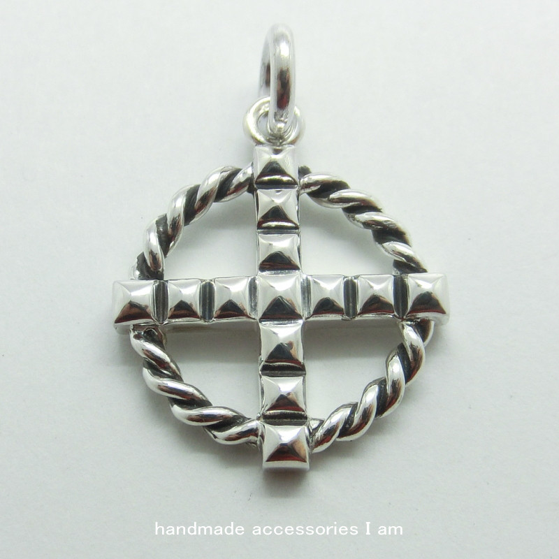 スタッズクロスペンダント　シルバー925　IP0009