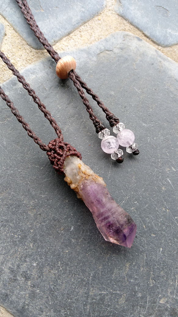 スーパーセブンマクラメ編みネックレス