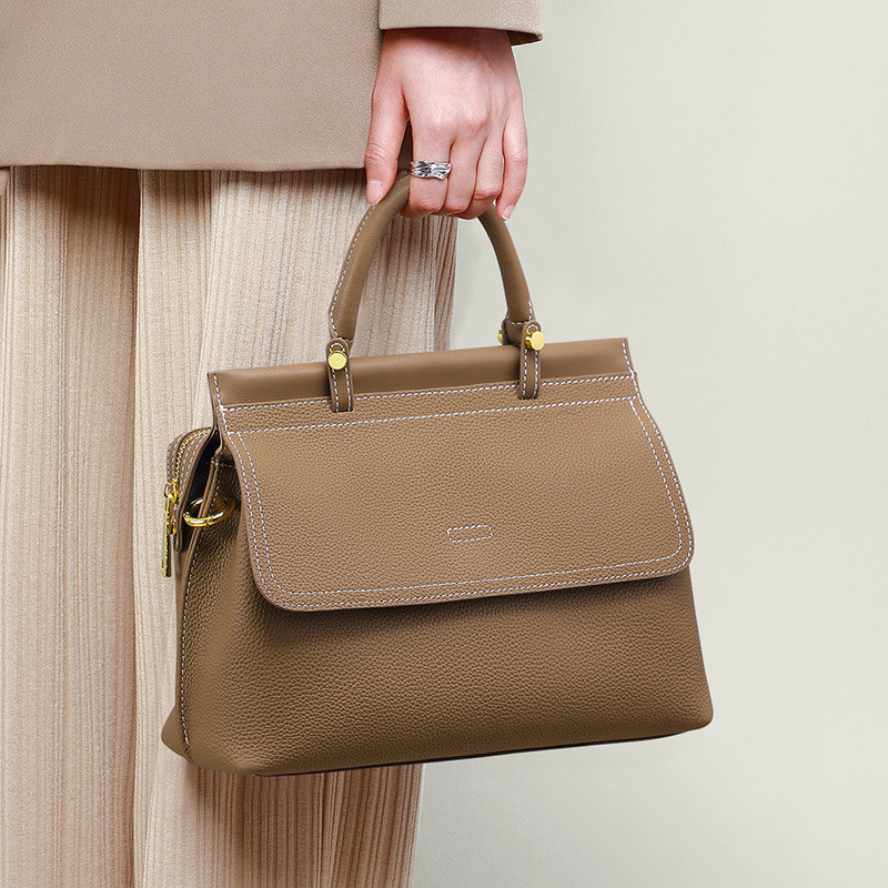 頭層牛革バッグ新型本革レディースバッグクロスボディメッセンジャーバッグ通勤大容量ワンショルダーブリーフケース