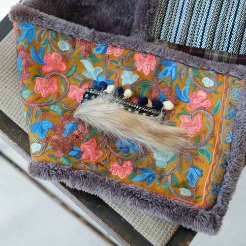 大人気商品に新色登場！！スザンニエコファースヌード（22w-09