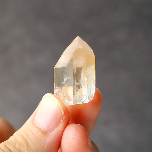 ゴールデンヒーラー クォーツ 原石 水晶 鉱物 希少石 天然石 ゴールデンヒーラー クォーツ 原石 水晶 鉱物 希少石 天然石 レコード