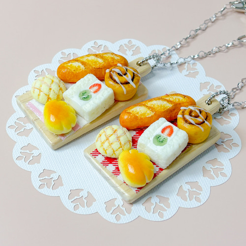 じゅんこ様オーダー作品＊ ネックレス・ペンダント みぃ 通販｜Creema  