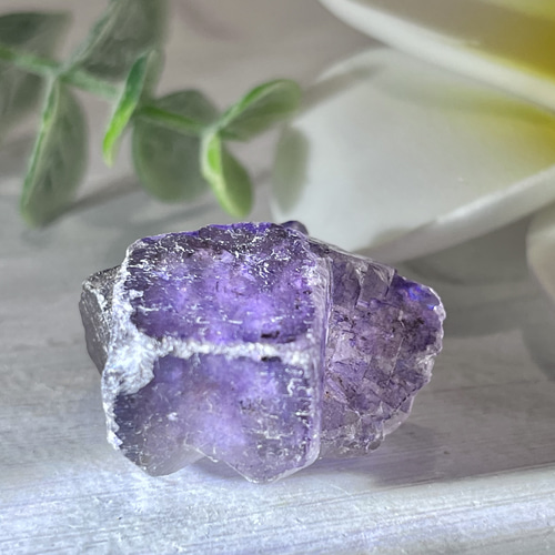 バイカラー✨ パープル フローライト 結晶 蛍石 ラフストーン バイカラー✨ パープル フローライト 結晶 蛍石 ラフストーン