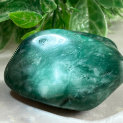 五徳の石✨ ニュージェイド タンブル 中国翡翠 原石 握り石 天然石