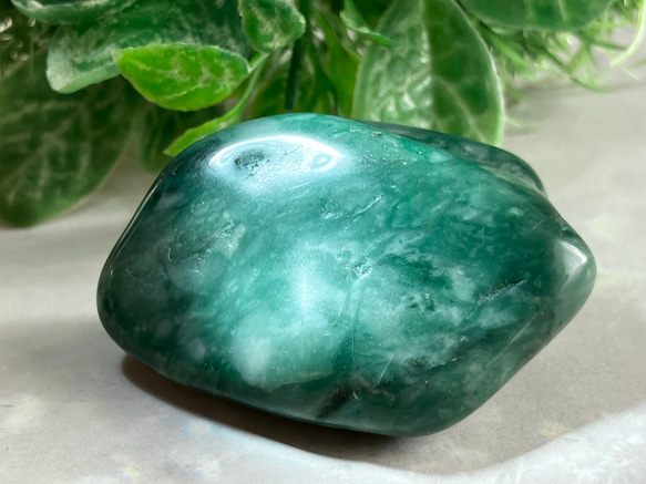 五徳の石✨ ニュージェイド タンブル 中国翡翠 原石 握り石 天然石
