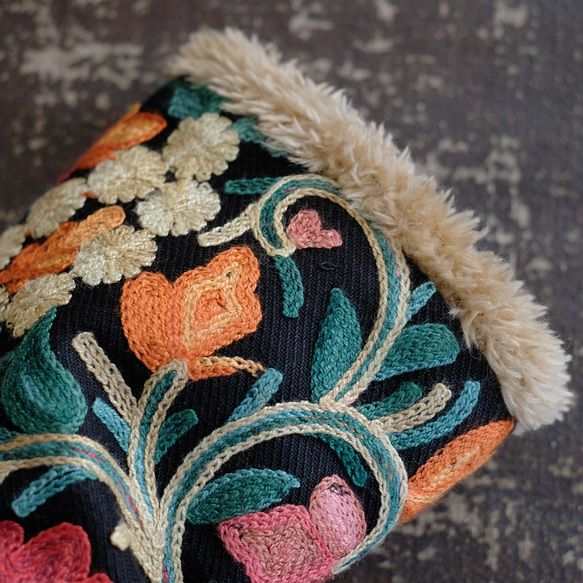 配套圍脖有售！ Suzanne 環保皮草手套（24w-12）黑 ver.3 第6張的照片