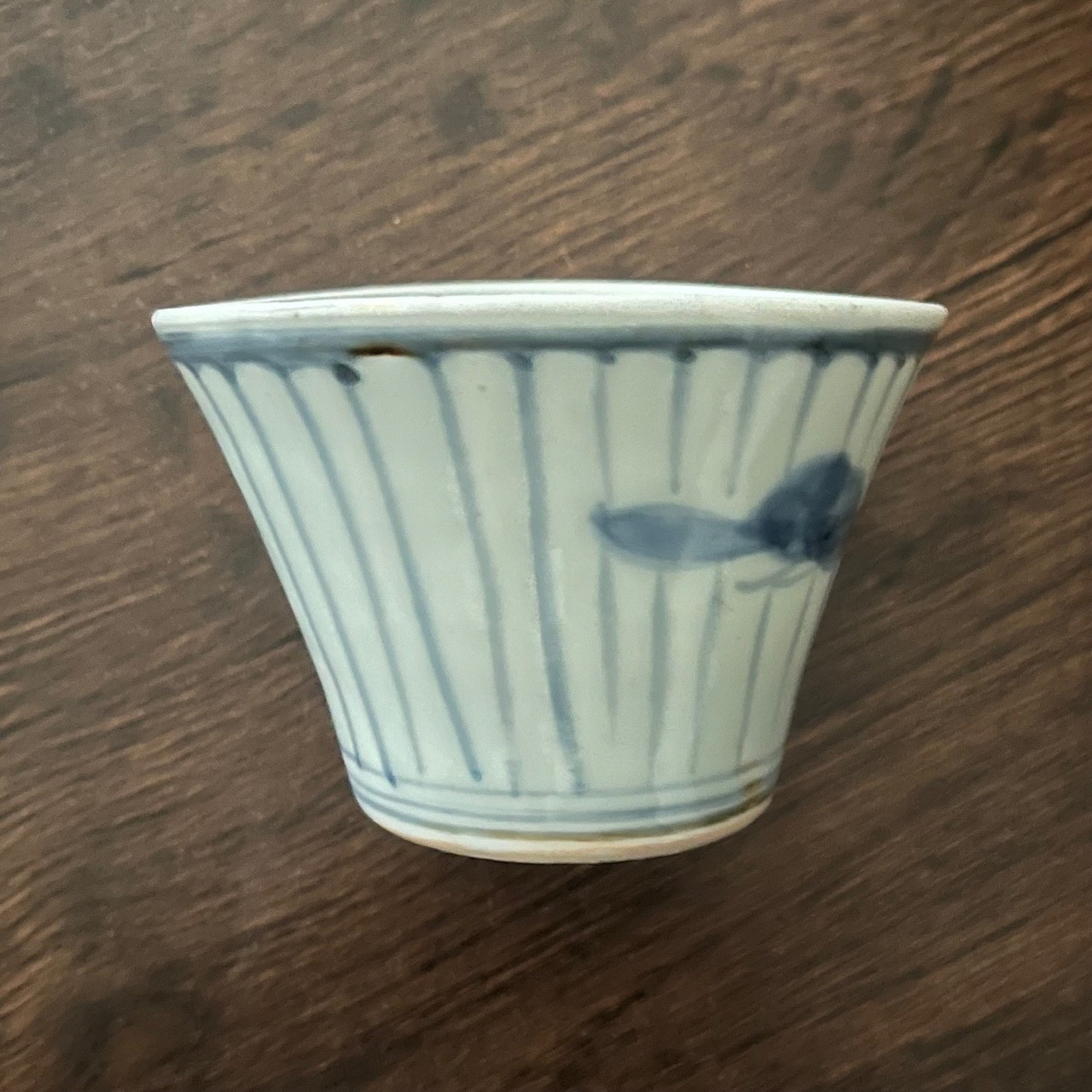 古伊万里染付花弁松紋様蕎麦猪口　江戸後期 直径約9cm・高さ約6cm