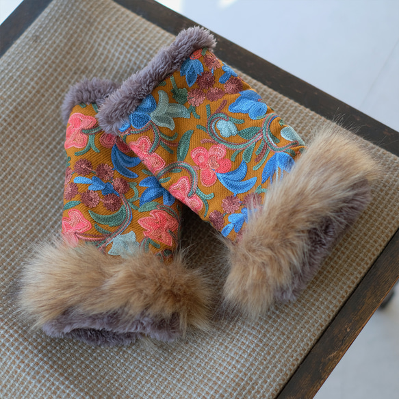 配套圍脖有售！ Suzanne 環保皮草手套（24w-12）駝色 第3張的照片