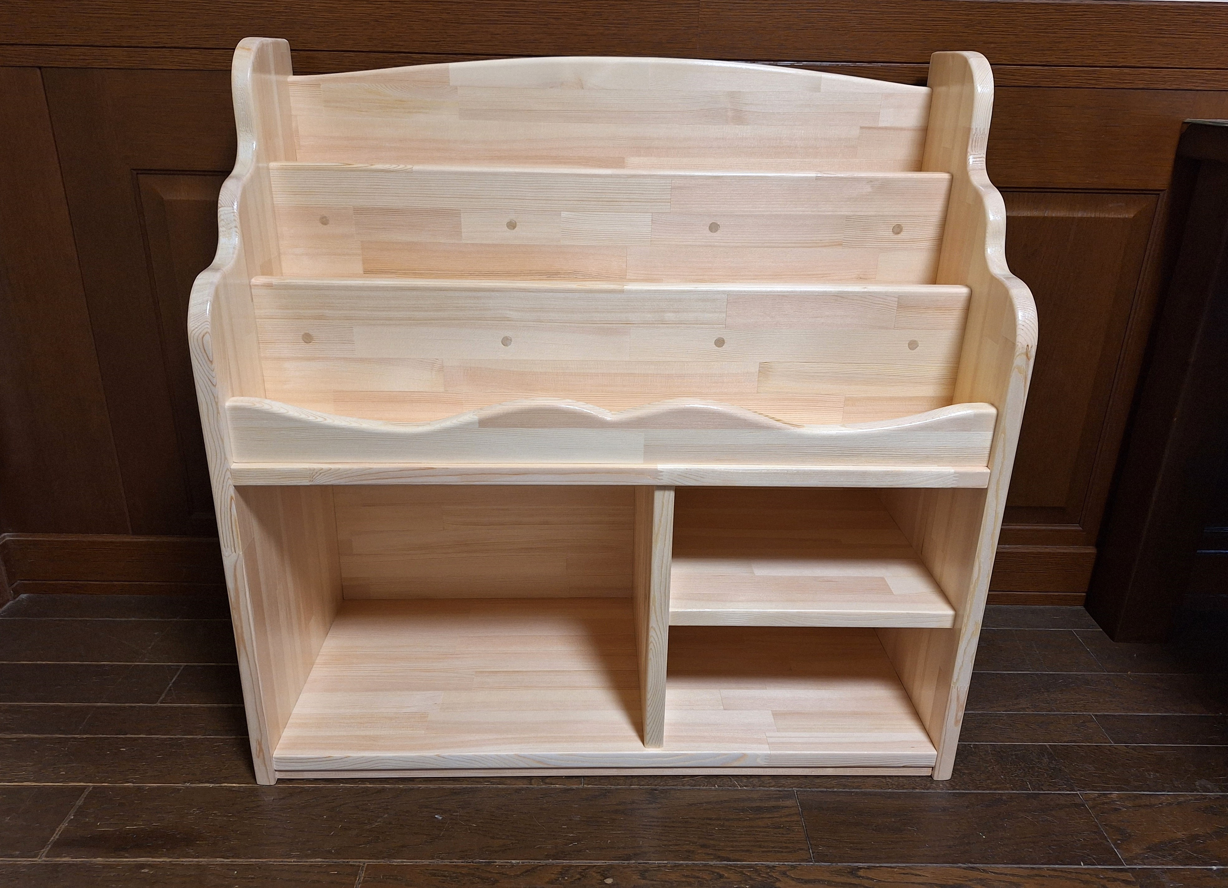 オーダー可能　絵本棚　本棚　収納