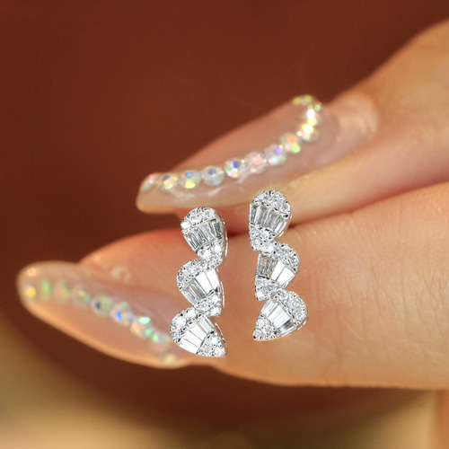 水滴モチーフ 天然ダイヤモンドピアスk18 ピアス（スタッド・一粒  