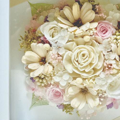 ナチュラル素材100%のフラワーボックスフレーム 表面クリアガラス付き