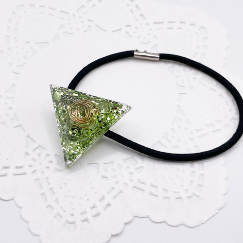 Sale】三角錐オルゴナイトの天然石ヘアゴム/グリーン・レモンクォーツ