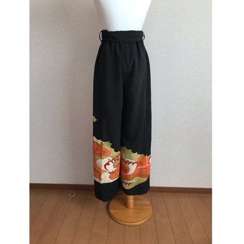 79☆黒留袖☆着物リメイク☆ワイドパンツ☆M☆一点物☆ ロング