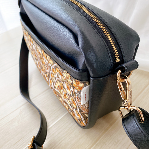 インド刺繍リボン】ハンドメイド スクエアバッグ ショルダーバッグ 