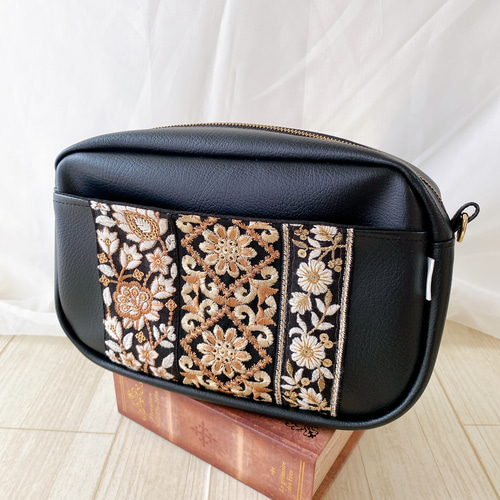 インド刺繍リボン】ハンドメイド スクエアバッグ ショルダー