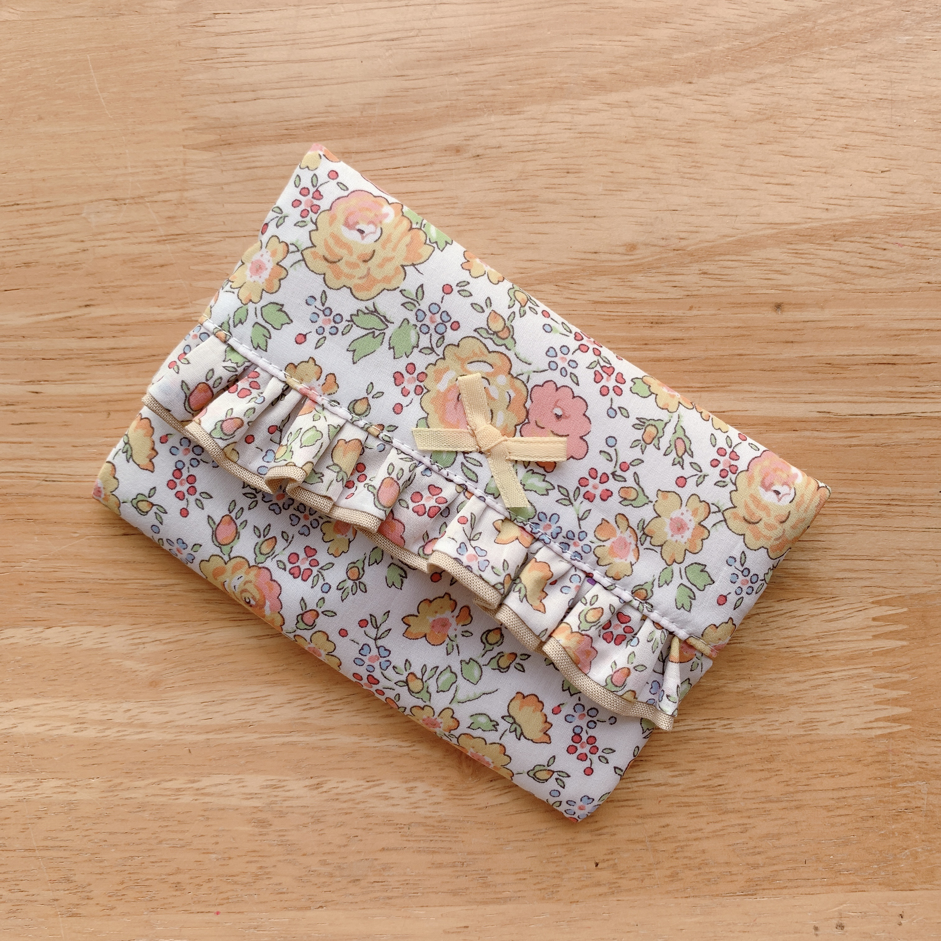 フリルティッシュカバー♡ハンドメイド　リバティ
