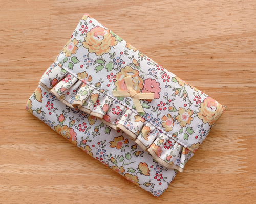フリルティッシュカバー♡ハンドメイド　リバティ 6fe6da17739542edfb57af1890af0f