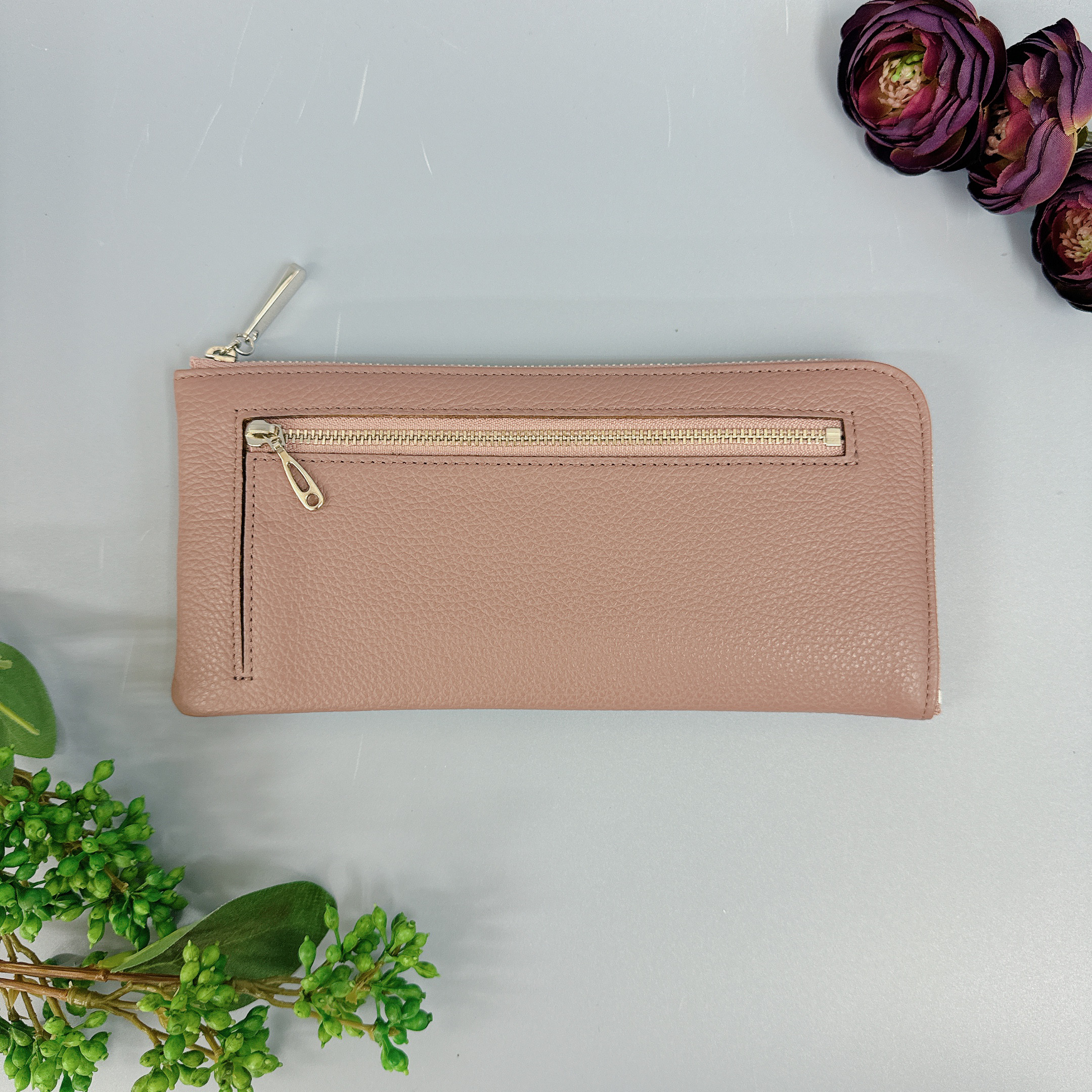 薄くて軽いL字長財布 24枚カード イタリアンレザー シュリンク アンティークローズ