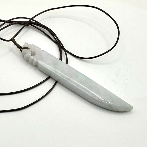 2024.10.4最新作品no.5絶品霊石 三彩翡翠唐草紋古龍御守刀 ネックレス