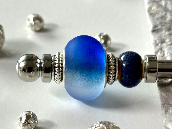 髮夾、毛玻璃珠（類似Ramune瓶）、藍色、單髮夾、夏季、銀色、清涼 第4張的照片