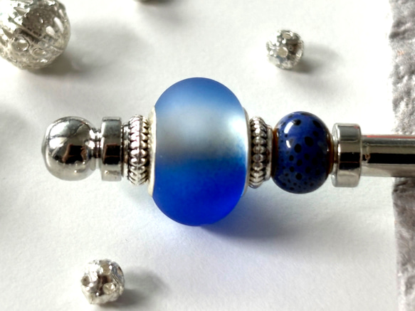 髮夾、毛玻璃珠（類似Ramune瓶）、藍色、單髮夾、夏季、銀色、清涼 第2張的照片