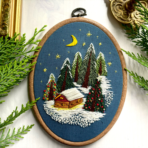 受注製作》Christmas in the Forest 手刺繍タペストリー タペストリー